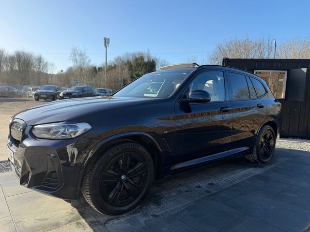 2021 BMW IX3 - Photo 2