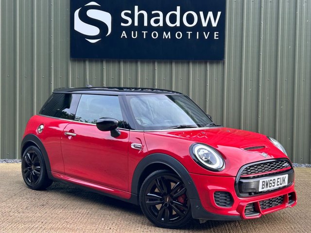 2019 MINI HATCH
