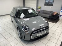 USED 2022 71 MINI HATCH 1.5 One Classic Hatchback 3dr Petrol Manual Euro 6 (s/s) (102 ps) MOONWALK GREY / BLACK "FIREWORK" CLOTH TRIM / AIRCON / ELECTRIC FRONT WINDOWS / AUTO LIGHTS / WIPERS / CRUISE CONTROL / SPEED LIMITER / DAB AUDIO / BLUETOOTH / APPLE CARPLAY / LED INTERNAL LIGHTING / SERVICE HISTORY / NEW MOT