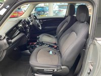 USED 2022 71 MINI HATCH 1.5 One Classic Hatchback 3dr Petrol Manual Euro 6 (s/s) (102 ps) MOONWALK GREY / BLACK "FIREWORK" CLOTH TRIM / AIRCON / ELECTRIC FRONT WINDOWS / AUTO LIGHTS / WIPERS / CRUISE CONTROL / SPEED LIMITER / DAB AUDIO / BLUETOOTH / APPLE CARPLAY / LED INTERNAL LIGHTING / SERVICE HISTORY / NEW MOT