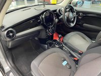 USED 2022 71 MINI HATCH 1.5 One Classic Hatchback 3dr Petrol Manual Euro 6 (s/s) (102 ps) MOONWALK GREY / BLACK "FIREWORK" CLOTH TRIM / AIRCON / ELECTRIC FRONT WINDOWS / AUTO LIGHTS / WIPERS / CRUISE CONTROL / SPEED LIMITER / DAB AUDIO / BLUETOOTH / APPLE CARPLAY / LED INTERNAL LIGHTING / SERVICE HISTORY / NEW MOT