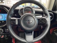 USED 2022 71 MINI HATCH 1.5 One Classic Hatchback 3dr Petrol Manual Euro 6 (s/s) (102 ps) MOONWALK GREY / BLACK "FIREWORK" CLOTH TRIM / AIRCON / ELECTRIC FRONT WINDOWS / AUTO LIGHTS / WIPERS / CRUISE CONTROL / SPEED LIMITER / DAB AUDIO / BLUETOOTH / APPLE CARPLAY / LED INTERNAL LIGHTING / SERVICE HISTORY / NEW MOT