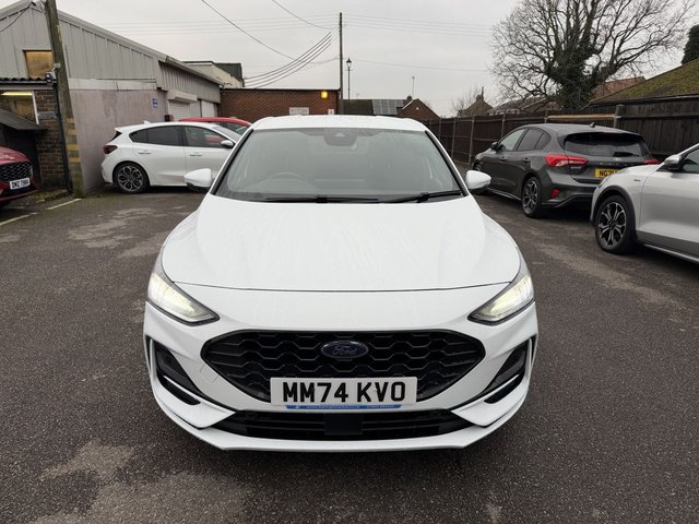 2024 Ford Focus 1L St-Line 5dr - Photo 8