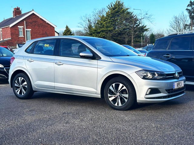 2019 VOLKSWAGEN POLO - Photo 2