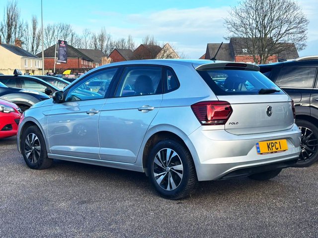 2019 VOLKSWAGEN POLO - Photo 9