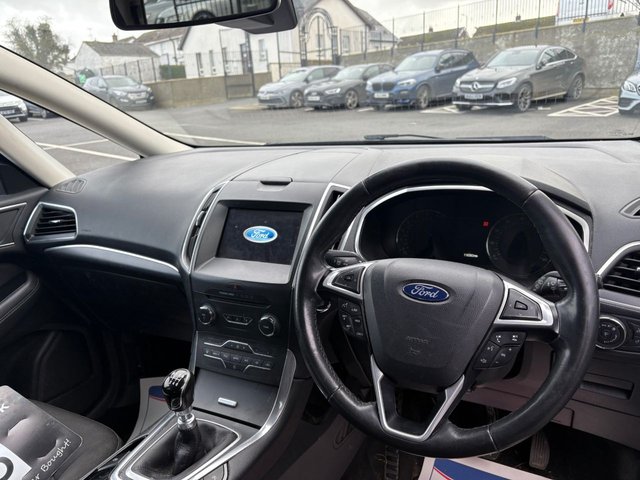 View our FORD GALAXY
