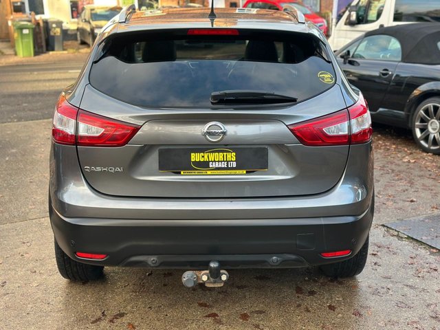 2017 NISSAN QASHQAI 1.5 dCi Tekna SUV 5dr Diesel Manual 2WD Euro 6 (s/s) (110 ps) - Photo 5