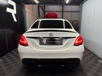 USED 2019 MERCEDES-BENZ C CLASS 2.0 C300d AMG Line (Premium) Saloon 4dr Diesel G-Tronic+ Euro 6 (s/s) (245 ps) Gloss Black Body Kit