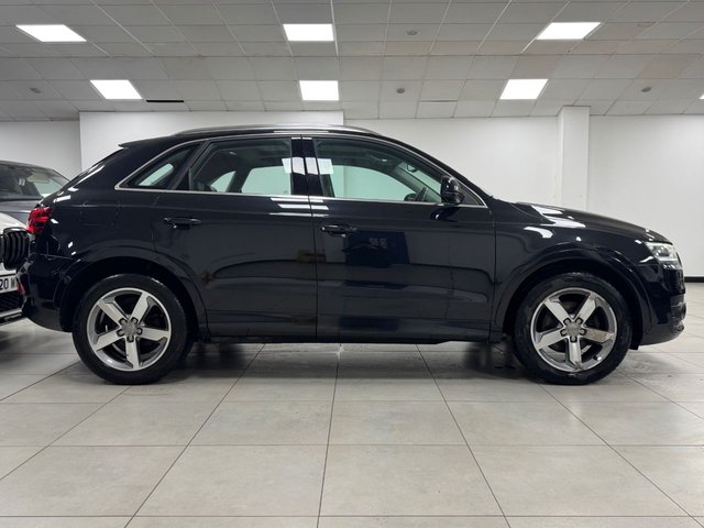 2011 AUDI Q3 - Photo 3