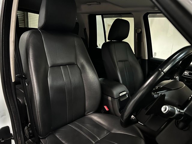 2014 Land Rover Discovery 4 3L Xs 5dr - Photo 4