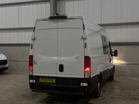 USED 2015 65 IVECO DAILY WELFARE MESS VAN MWB H/ROOF 2.3 TD 13V 35S 3000 - NO VAT 1 YEARS MOT, 1 OWNER, WELFARE