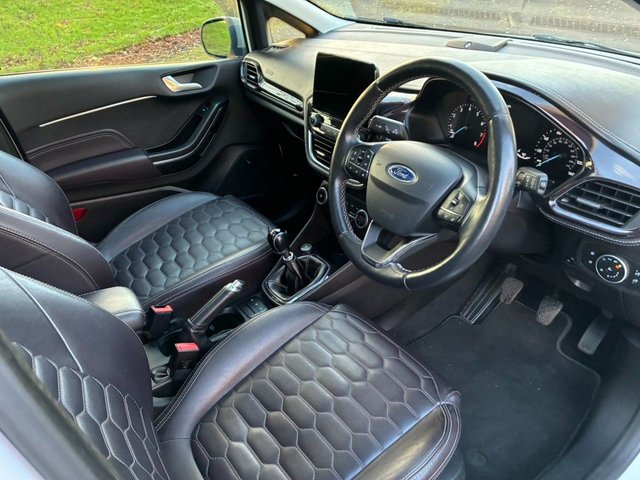 2017 FORD FIESTA 1.0T EcoBoost Vignale Hatchback 5dr Petrol Manual Euro 6 (s/s) (140 ps) - Photo 11