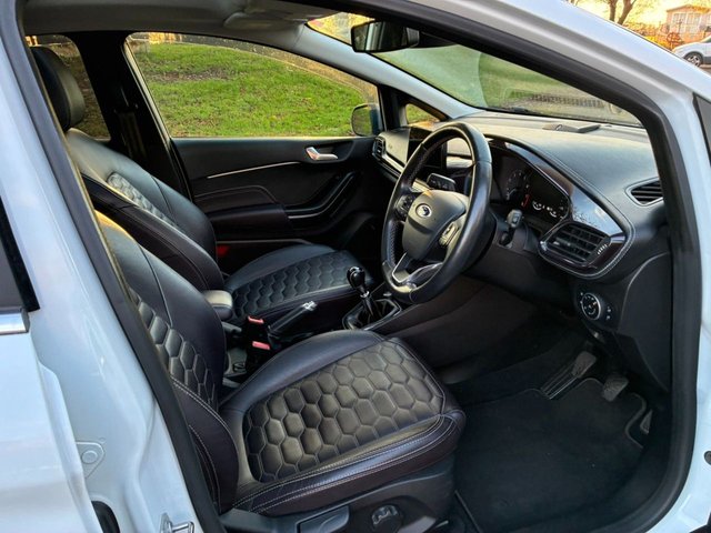 2017 FORD FIESTA 1.0T EcoBoost Vignale Hatchback 5dr Petrol Manual Euro 6 (s/s) (140 ps) - Photo 3