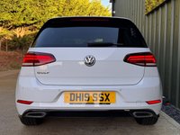 USED 2019 19 VOLKSWAGEN GOLF 2.0 TDI R-Line Hatchback 5dr Diesel DSG Euro 6 (s/s) (150 ps) 