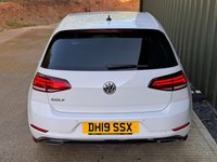 USED 2019 19 VOLKSWAGEN GOLF 2.0 TDI R-Line Hatchback 5dr Diesel DSG Euro 6 (s/s) (150 ps) 
