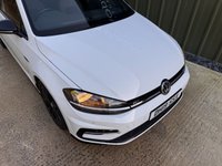 USED 2019 19 VOLKSWAGEN GOLF 2.0 TDI R-Line Hatchback 5dr Diesel DSG Euro 6 (s/s) (150 ps) 