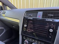 USED 2019 19 VOLKSWAGEN GOLF 2.0 TDI R-Line Hatchback 5dr Diesel DSG Euro 6 (s/s) (150 ps) 