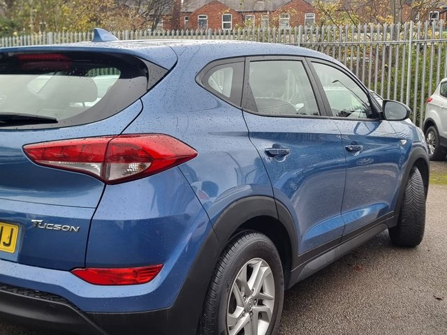 2016 HYUNDAI TUCSON 1.7 CRDi Blue Drive S SUV 5dr Diesel Manual Euro 6 (s/s) (116 ps) - Photo 9