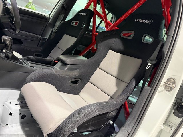 View our VOLKSWAGEN GOLF