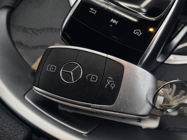 2020 MERCEDES-BENZ C-CLASS 1.5 C200 AMG Line Night Edition (Premium) Saloon 4dr Petrol G-Tronic+ Euro 6 (s/s) (198 ps) - Photo 9