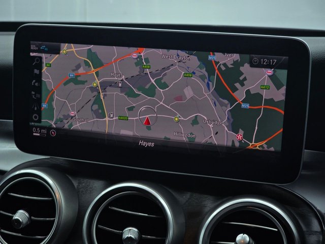 2020 MERCEDES-BENZ C-CLASS 1.5 C200 AMG Line Night Edition (Premium) Saloon 4dr Petrol G-Tronic+ Euro 6 (s/s) (198 ps) - Photo 8