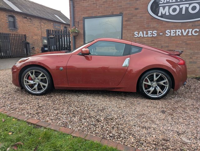 View our NISSAN 370 Z