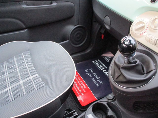 2016 FIAT 500 1.2 Lounge Hatchback 3dr Petrol Manual Euro 6 (s/s) (69 bhp) STUNNING 18K ONLY ,£20 ROAD TAX ,ONE LADY OWNER ,12 MONTHS MOT ,6 MONTHS WARRANTY ,PANORAMIC ROOF ,PARKING SENSORS ,ALLOYS ,AIR-CON ,8 SERVICE STAMPS ,PRISTINE EXAMPLE , - Photo 8