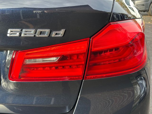 2019 BMW 5 SERIES - Photo 11