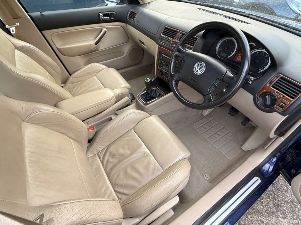 USED 2005 05 VOLKSWAGEN BORA 1.9 TDI PD Highline Saloon 4dr Diesel Manual (149 g/km, 130 bhp) FULL SERVICE HISTORY + CRUISE