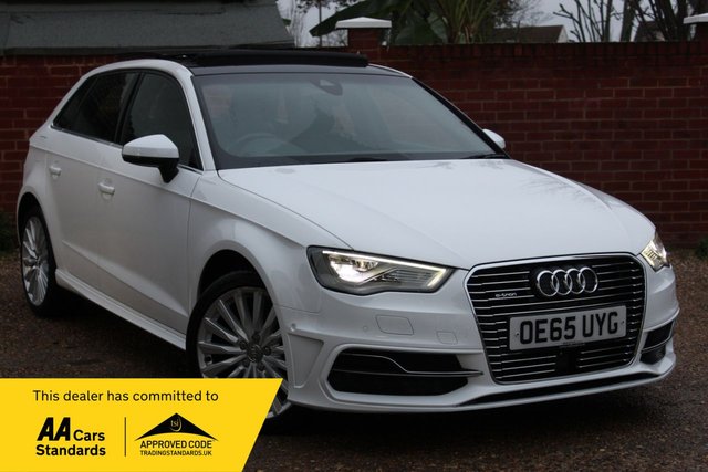 2016 AUDI A3 1.4 TFSI e-tron Sportback 5dr Petrol Plug-in Hybrid e-S Tronic Euro 6 8.8kWh (204 ps) SUNROOF | REAR VIEW CAMERA photo