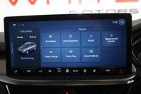 USED 2024 74 FORD KUGA 2.5 Duratec 14.4kWh Titanium 5dr CVT(SUNROOF) 