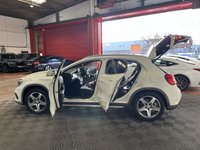 USED 2015 15 MERCEDES-BENZ GLA 2.1 GLA200 CDI AMG Line SUV 5dr Diesel 7G-DCT Euro 6 (s/s) (136 ps) 
