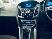 USED 2011 61 FORD FOCUS 1.6 Titanium Hatchback 5dr Petrol Manual Euro 5 (125 ps) 