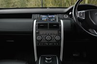 USED 2018 18 LAND ROVER DISCOVERY SPORT 2.0 SD4 HSE Black SUV 5dr Diesel Auto 4WD Euro 6 (s/s) (240 ps) 