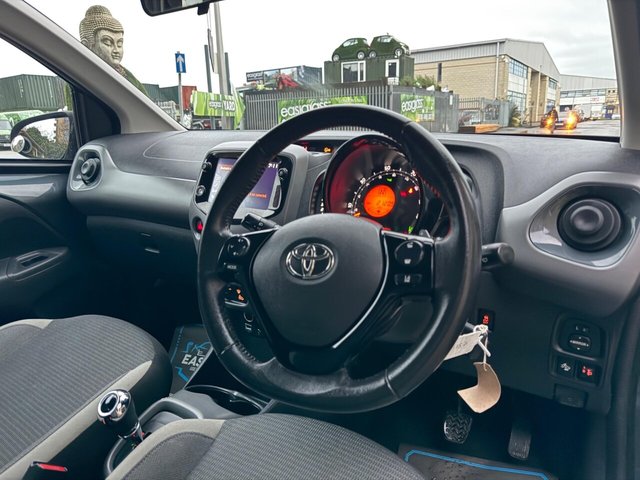 2020 TOYOTA AYGO 2020 1.0 VVT-i x-play x-shift Euro 6 5dr (Safety Sense) - Photo 2