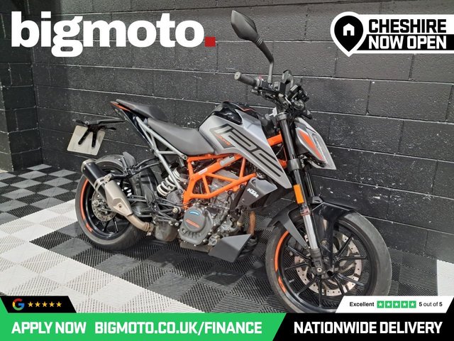View our KTM 125 DUKE