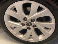 USED 2015 65 TOYOTA AURIS 1.6 D-4D Design Hatchback 5dr Diesel Manual Euro 6 (s/s) (112 ps) * SATNAV *   REVERSE CAMERA