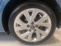 USED 2015 65 TOYOTA AURIS 1.6 D-4D Design Hatchback 5dr Diesel Manual Euro 6 (s/s) (112 ps) * SATNAV *   REVERSE CAMERA