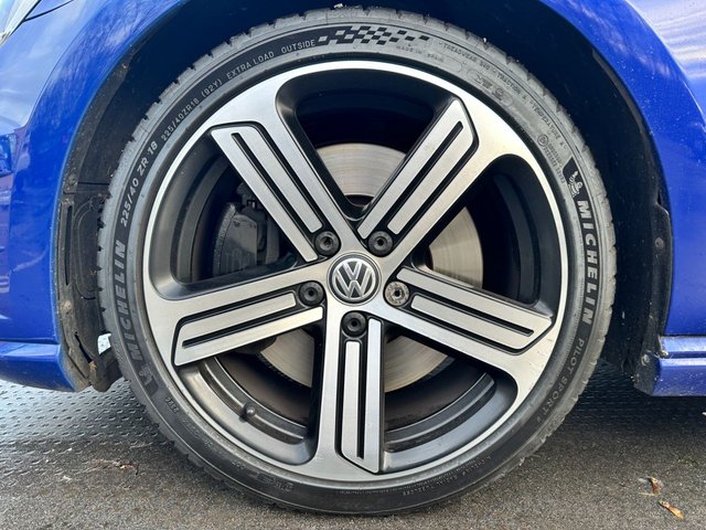 2017 VOLKSWAGEN GOLF 2.0 TSI BlueMotion Tech R Hatchback 5dr Petrol DSG 4Motion Euro 6 (s/s) (310 ps) - Photo 9