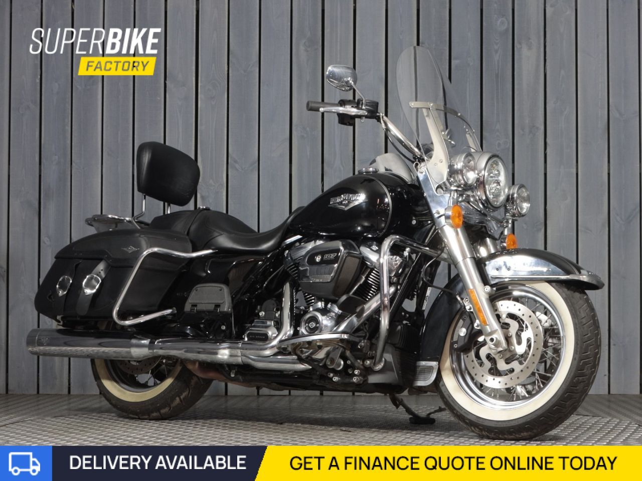 HARLEY-DAVIDSON TOURING