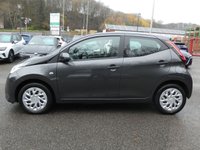 USED 2021 71 TOYOTA AYGO 1.0 VVT-i x-play 5d 70 S/S 1 OWNER FROM NEW, TOYOTA SERVICE HISTORY, APPLE CARPLAY / ANDROID AUTO (GIVES YOU SAT NAV), REVERSING CAMERA, DAB RADIO, BLUETOOTH PHONE & MUSIC, AUX & USB INPUTS, MANUAL GEARBOX, LED DAYTIME RUNNING LIGHTS, SPARE WHEEL, LEATHER MULTIFUNCTION STEERING WHEEL, AIR CONDITIONING, TRIP COMPUTER, ISO FIX, TYRE PRESSURE WARNING, SPEED LIMITER, ELECTRIC WINDOWS, ELECTRIC MIRRORS, FOLDING REAR SEATS, AIRBAGS WITH PASSANGER OFF, SPACE SAVER SPARE WHEEL