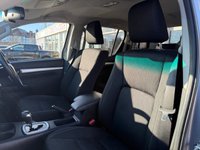 USED 2023 23 TOYOTA HI-LUX 2.4 D-4D Invincible Pickup Double Cab 4dr Diesel Auto 4WD Euro 6 (s/s) (150 ps) TOWBAR + HEATED SEATS