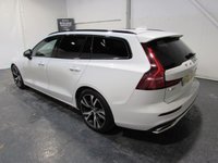 USED 2020 70 VOLVO V60 2.0 T4 R-Design Plus Estate 5dr Petrol Auto Euro 6 (s/s) (190 ps) Sat Nav-1/2 Leather-AppleCar Play / Android Auto-Rear camera-Heated seats & Steering wheel-Paddle shift-18
