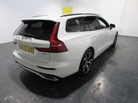 USED 2020 70 VOLVO V60 2.0 T4 R-Design Plus Estate 5dr Petrol Auto Euro 6 (s/s) (190 ps) Sat Nav-1/2 Leather-AppleCar Play / Android Auto-Rear camera-Heated seats & Steering wheel-Paddle shift-18