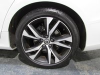 USED 2020 70 VOLVO V60 2.0 T4 R-Design Plus Estate 5dr Petrol Auto Euro 6 (s/s) (190 ps) Sat Nav-1/2 Leather-AppleCar Play / Android Auto-Rear camera-Heated seats & Steering wheel-Paddle shift-18
