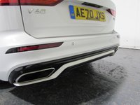 USED 2020 70 VOLVO V60 2.0 T4 R-Design Plus Estate 5dr Petrol Auto Euro 6 (s/s) (190 ps) Sat Nav-1/2 Leather-AppleCar Play / Android Auto-Rear camera-Heated seats & Steering wheel-Paddle shift-18