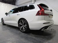 USED 2020 70 VOLVO V60 2.0 T4 R-Design Plus Estate 5dr Petrol Auto Euro 6 (s/s) (190 ps) Sat Nav-1/2 Leather-AppleCar Play / Android Auto-Rear camera-Heated seats & Steering wheel-Paddle shift-18