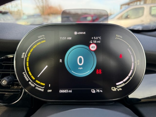 2023 MINI Electric Hatch - Photo 12