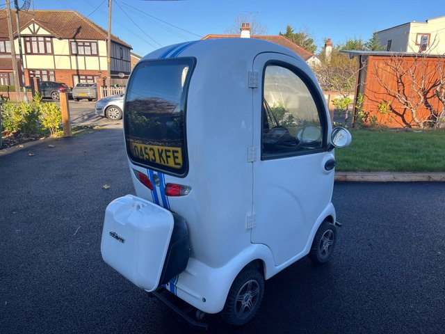 View our SCOOTERPAC CABIN CAR