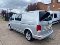 USED 2020 70 VOLKSWAGEN TRANSPORTER 2.0 TDI T32 LWB HIGHLINE 150BHP KOMBI DOUBLE CAB DSG AUTO FWD. AC. SENSORS. FINANCE. PX. 1 OWNER. KOMBI VAN. 5 SEATER. AC. FINANCE. PX.